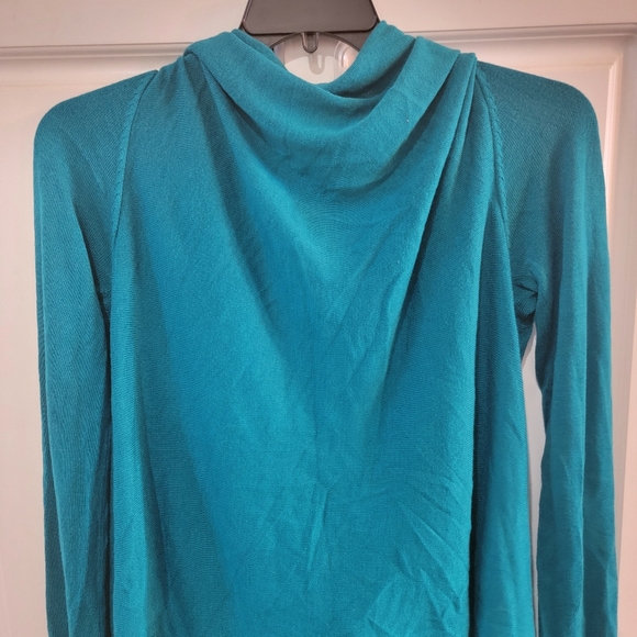 Cardigan - Picture 5 of 9